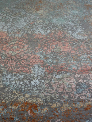 MODERN CONTEMPORARY SILK AND WOOL  7.11 X 9.9