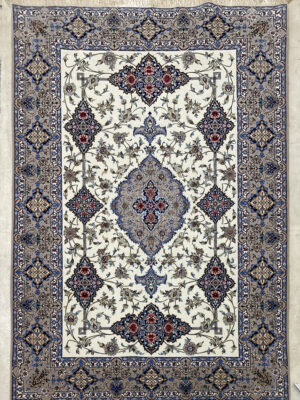 PERSIAN VINTAGE FINE ISFAHAN SIGNED  AMINI  4.10 X 7.6