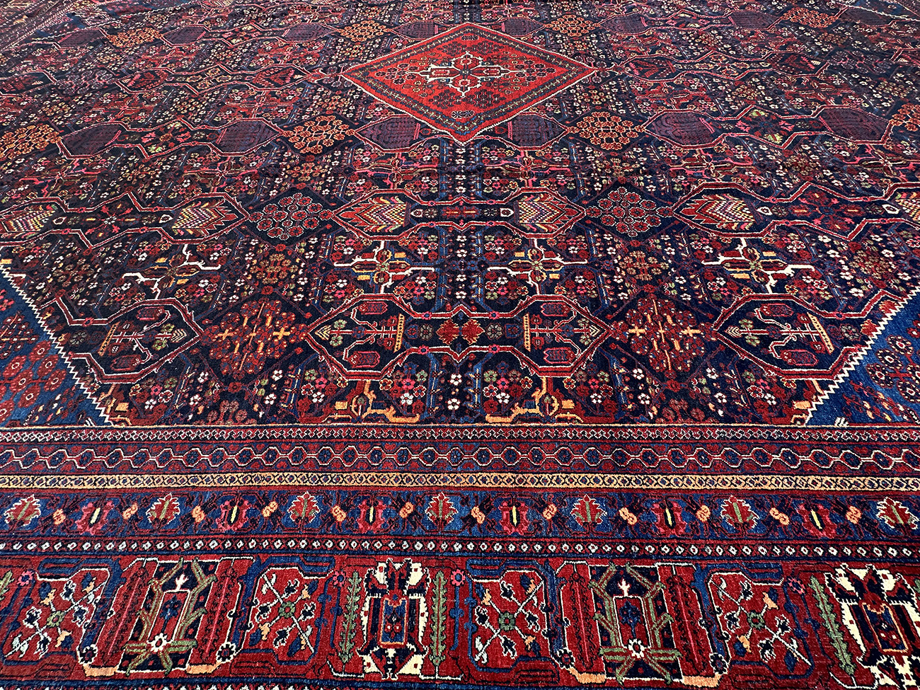 PERSIAN ANTIQUE MEI MEI JOSHAGHAN PALACE SIZE 16.9 X 21.7 - Image 4