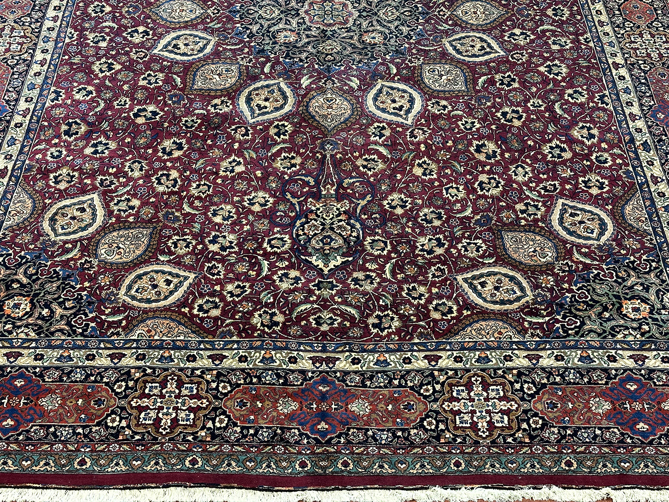 PERSIAN VINTAGE MASHAD SIGNED BY RAZAHI 11.2 X 15.7 - Image 2