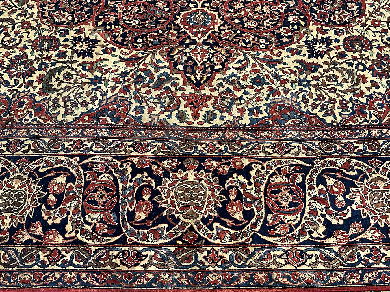 PERSIAN ANTIQUE ISFAHAN AHMAD 10.5 X 15.10 (LATE 18TH CENTURY) - Image 6