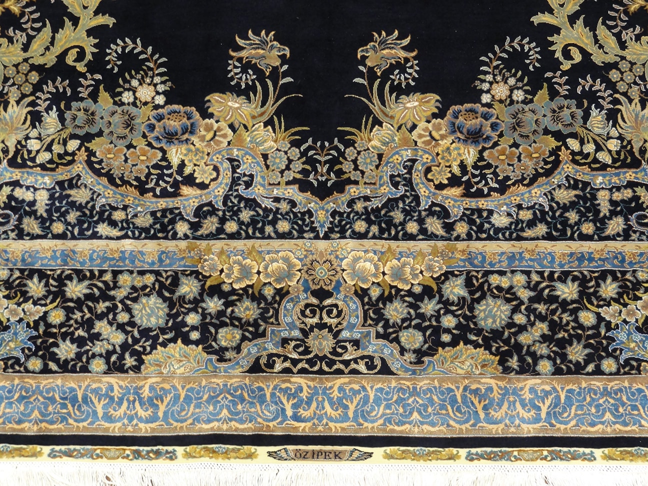 TURKISH ALL SILK SIGNED OZIPEK 6 X 8.4 - Image 3
