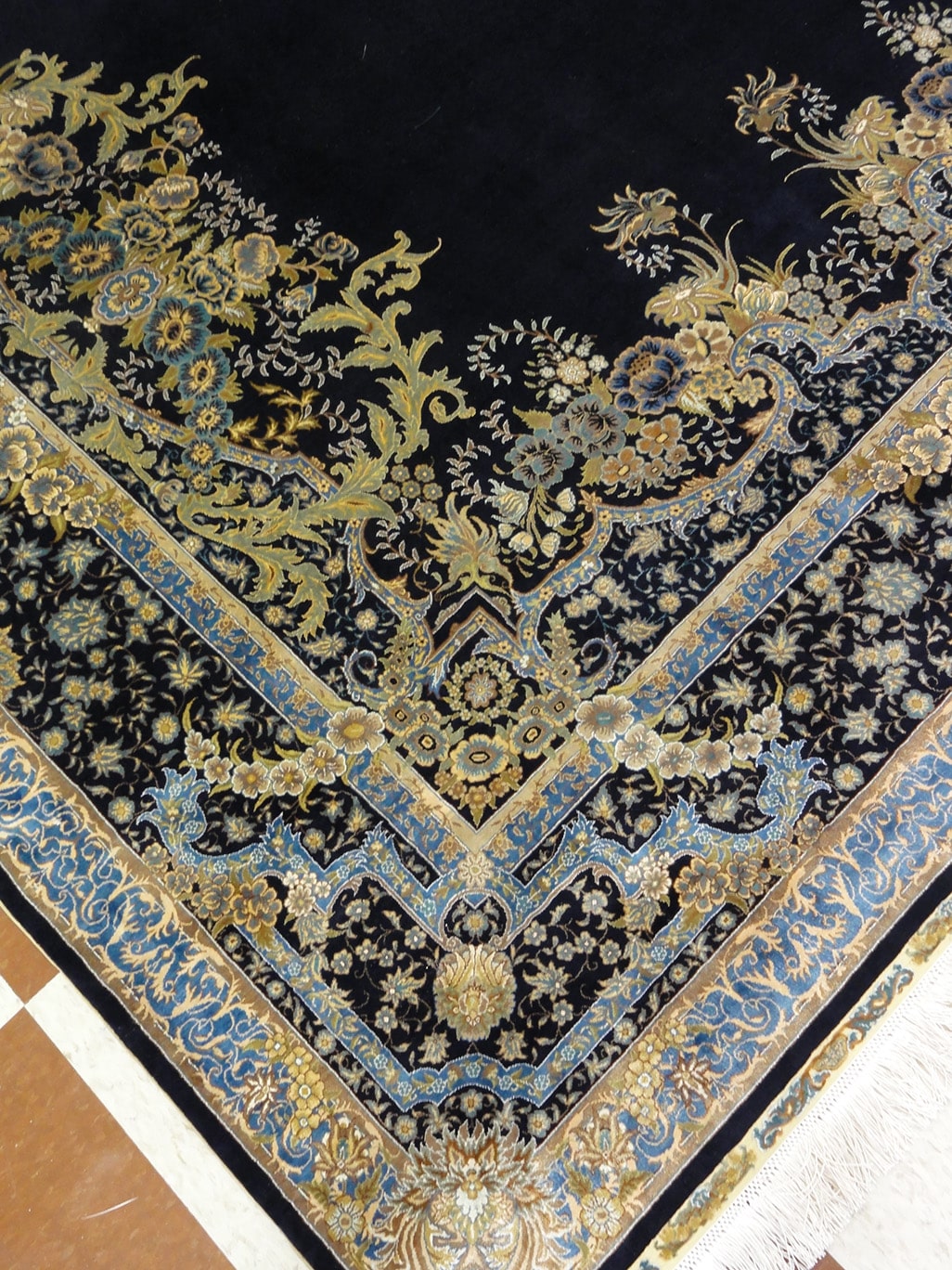 TURKISH ALL SILK SIGNED OZIPEK 6 X 8.4 - Image 4