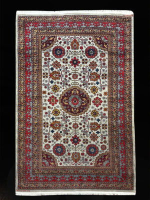 RUSSIAN VINTAGE AZERBAIJAN CAUCASIAN DESIGN 4.4 X 6.8