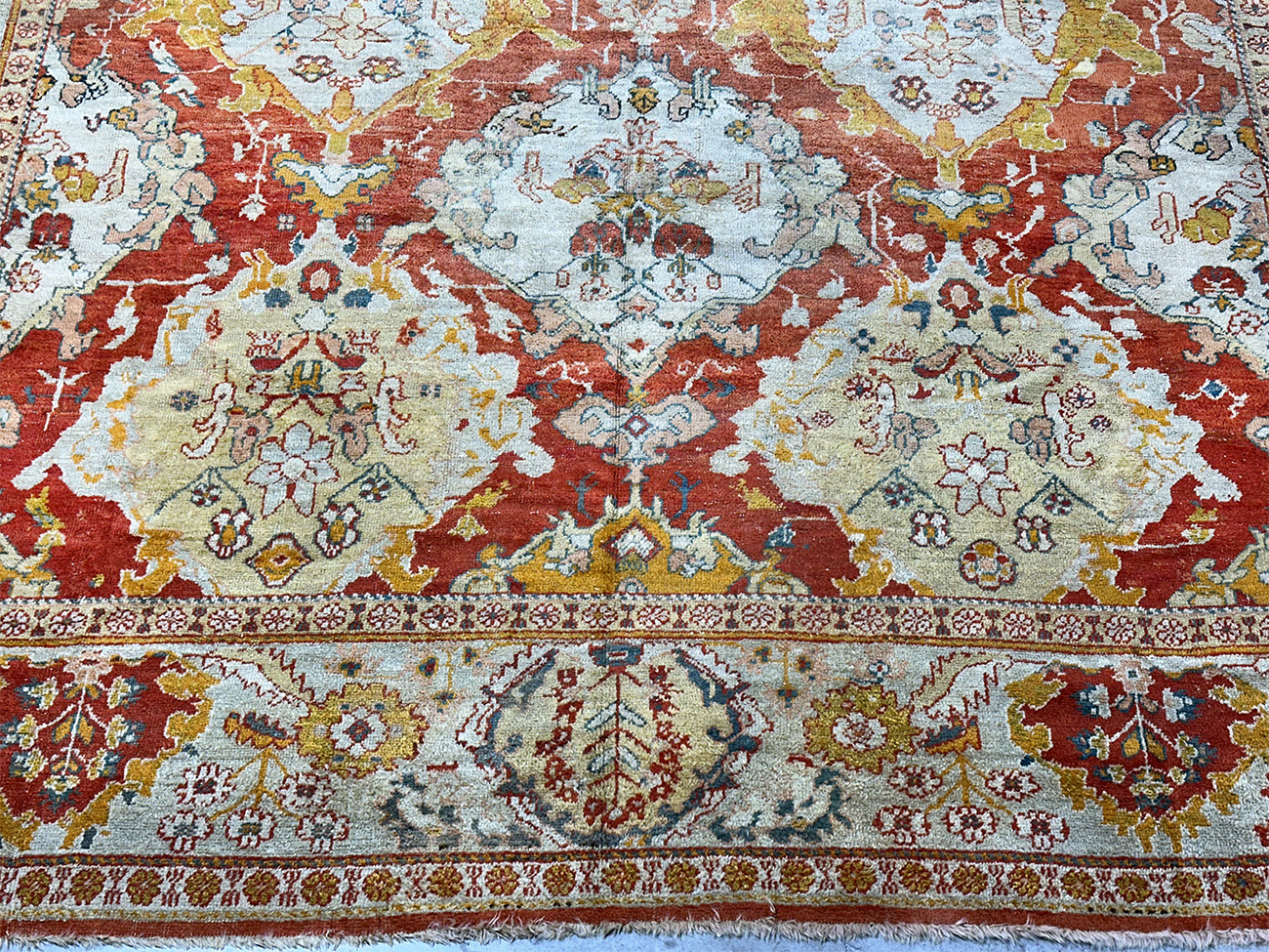 A TURKISH ANTIQUE OUSHAK EMBASSY SIZE 13.3 X 18.9 - Image 2